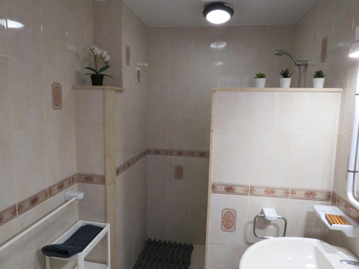 Biosfera Modern Bright Old Town Two Bedroom Apartment Pdc Tias Bagian luar foto