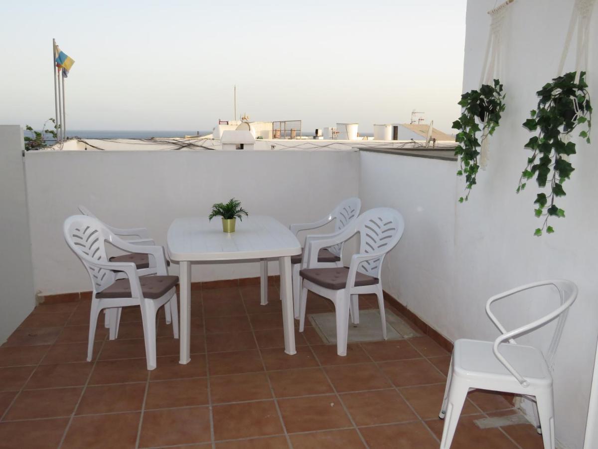 Biosfera Modern Bright Old Town Two Bedroom Apartment Pdc Tias Bagian luar foto