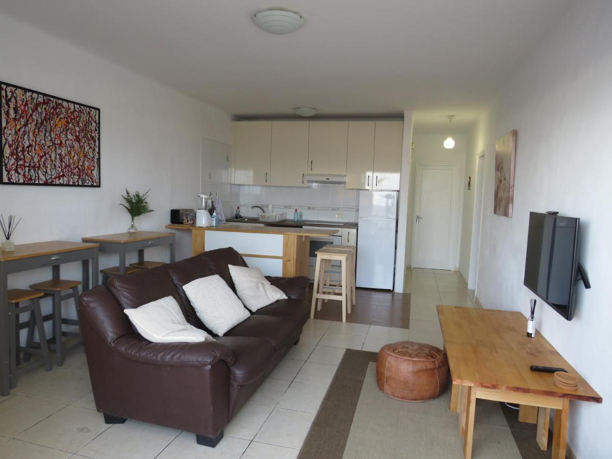 Biosfera Modern Bright Old Town Two Bedroom Apartment Pdc Tias Bagian luar foto
