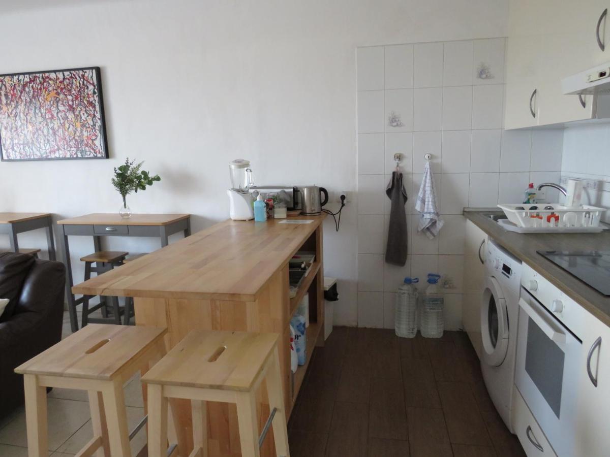 Biosfera Modern Bright Old Town Two Bedroom Apartment Pdc Tias Bagian luar foto