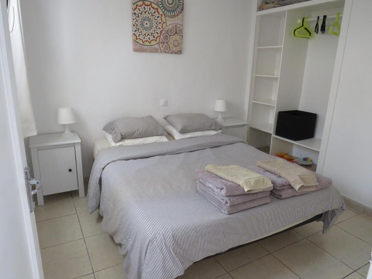 Biosfera Modern Bright Old Town Two Bedroom Apartment Pdc Tias Bagian luar foto