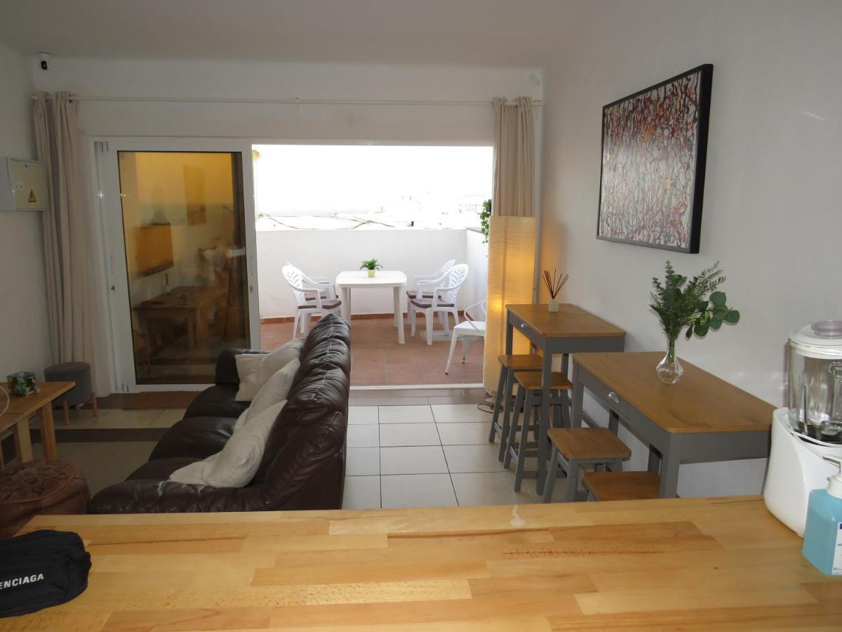 Biosfera Modern Bright Old Town Two Bedroom Apartment Pdc Tias Bagian luar foto